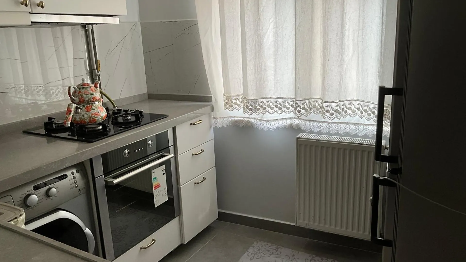Three-Room Private Apartment In Beyoglu, Central Istanbul Turkey