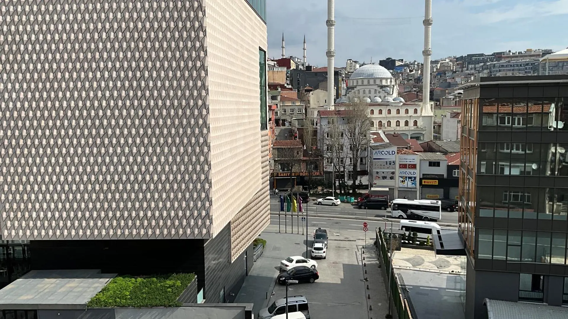 Three-Room Private Apartment In Beyoglu, Central Istanbul