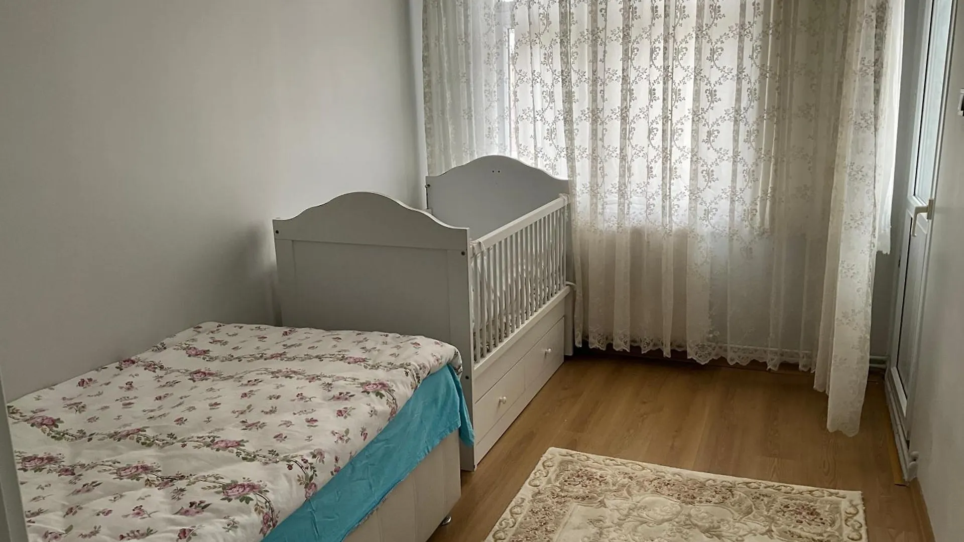 Three-Room Private Apartment In Beyoglu, Central Istanbul Turkey