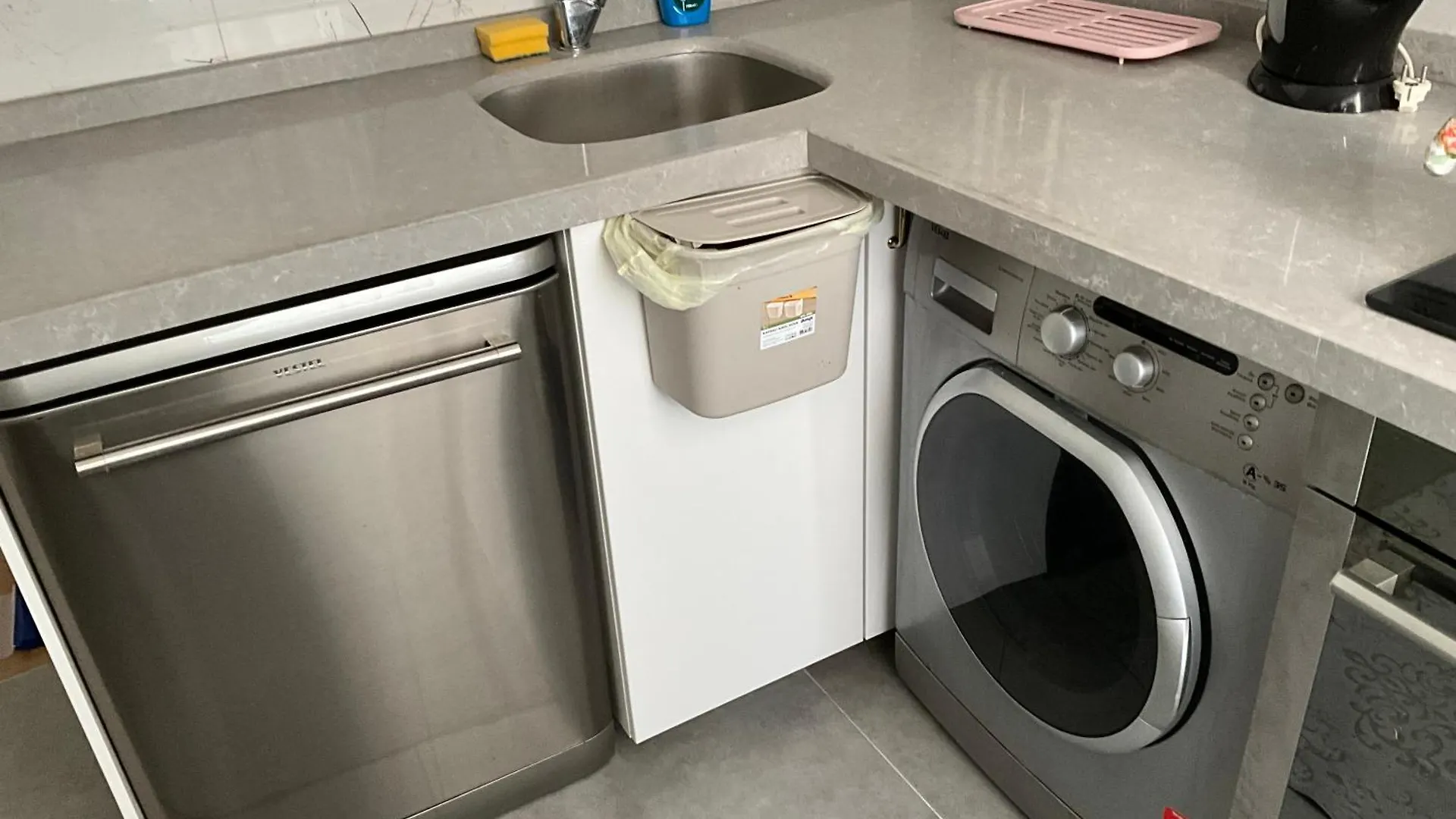 Three-Room Private Apartment In Beyoglu, Central Istanbul